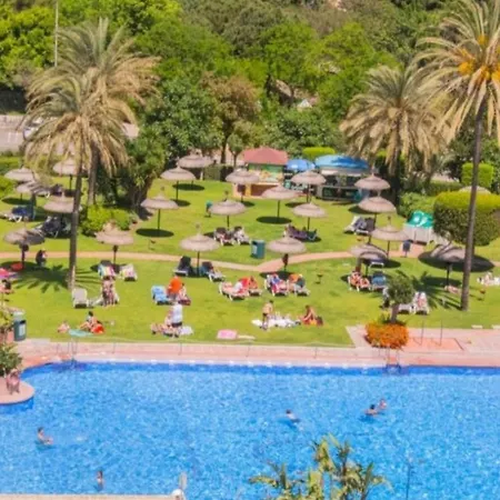 Benalbeach Luxury Apartment *